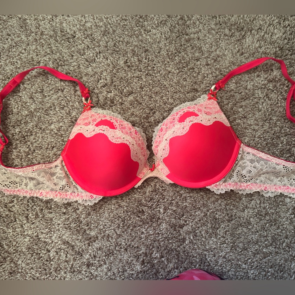 Hot pink Vikki 34B